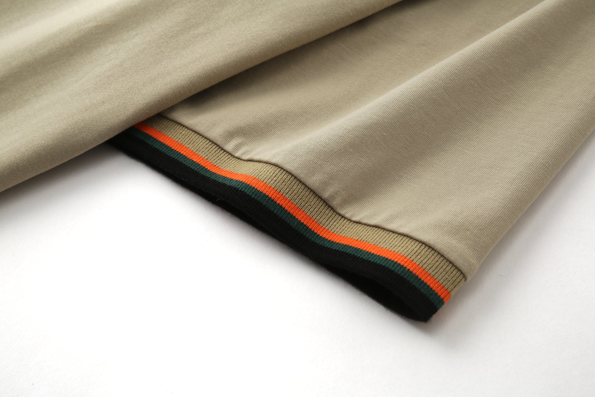CAMISETA SB BEIGE/NARANJA